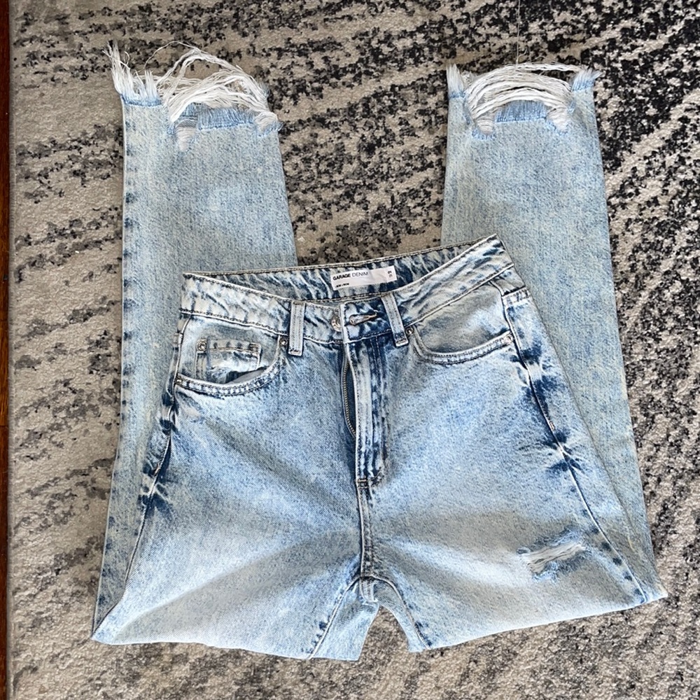 Garage Denim Distressed mom jeans